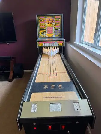 Williams tic-tac-strike vintage bowling machine