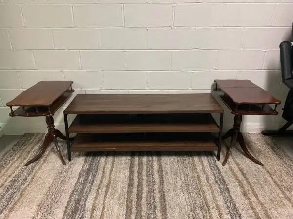 TV Stand & Two End Tables. Good Condition. Can Delivery. BEST OFFER!!!