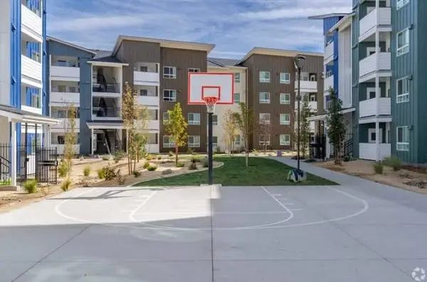 On-Site Management, Carport ($25/monthly fee), BBQ/Picnic Area