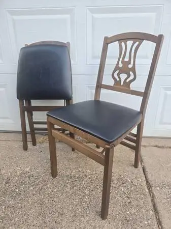 Mid Century Modern Folding Chairs by Stakmore