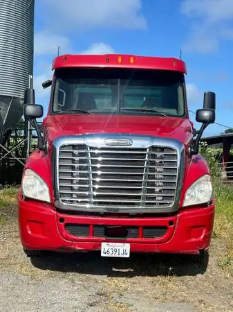 2013 Freightliner Cascadia