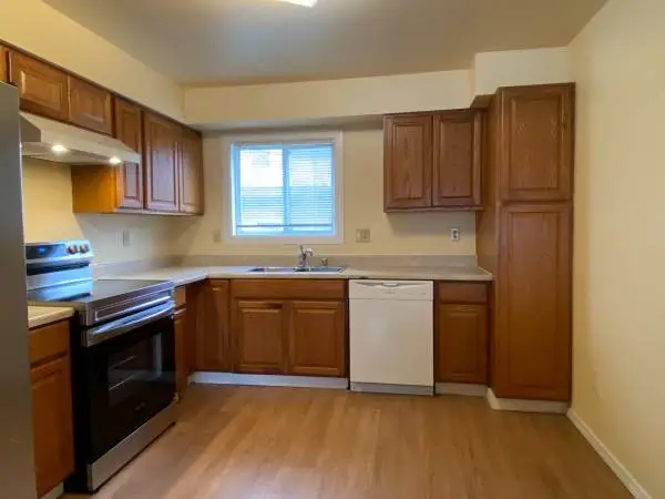 2br Bright and clean
