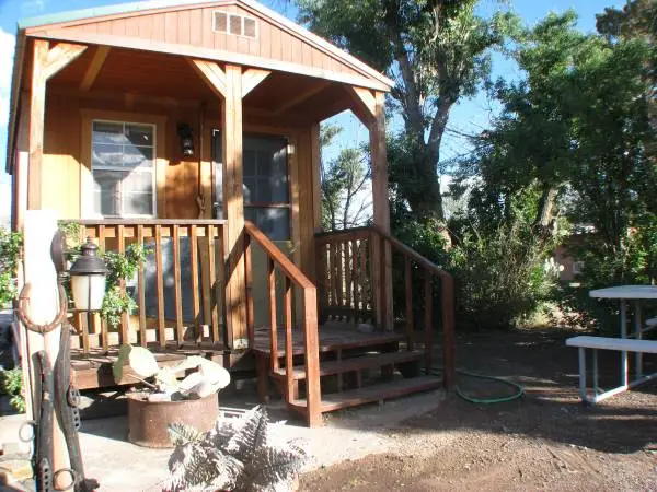 CABIN FOR RENT with RV SPACE