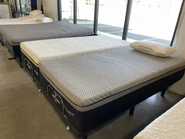ADJUSTABLE BED & BASES MUST CLEAR OUT!