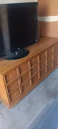 BEDROOM BUREAU