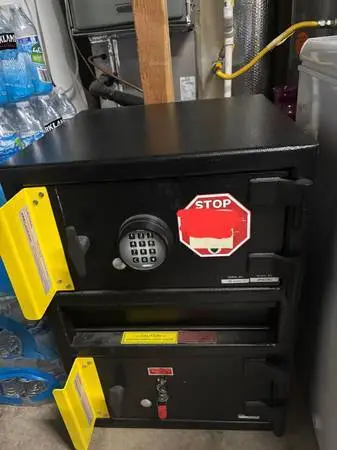 Amsec Safety Box