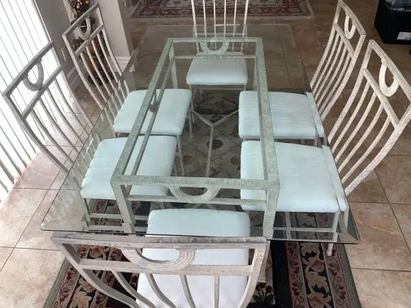 DINING ROOM GLASS TABLE & SIX CHAIRS!!!