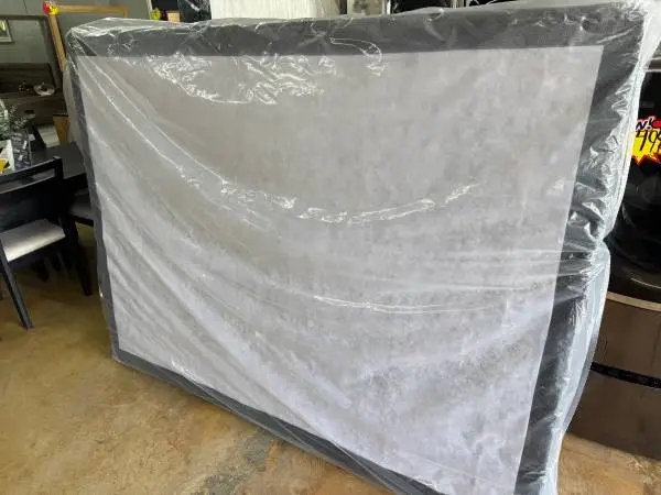 New queen box spring