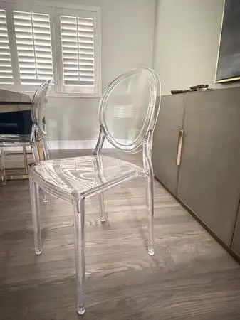 Set of 6 Clear Ghost Chairs, Acrylic Dining Chairs (Victoria Ghost Style)