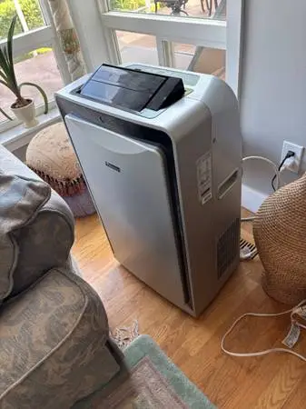 Everstar 10,000 Btu room Air Conditioner