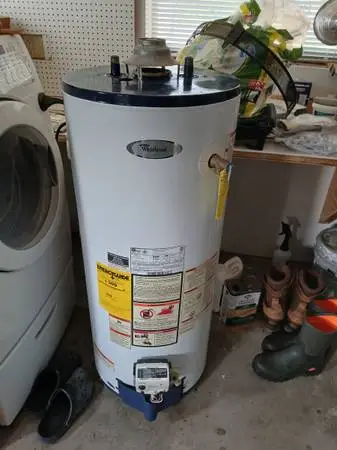 US Craftmaster 40 Gallon Natural Gas Water Heater