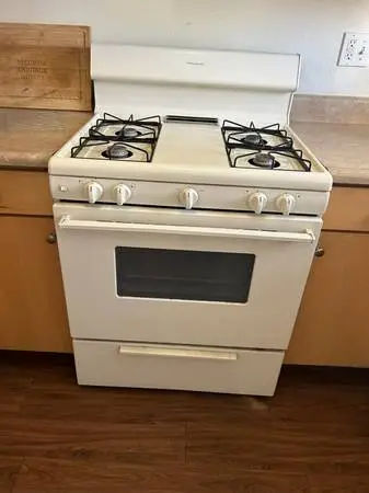 Free delivery super clean perfect working gas stove range