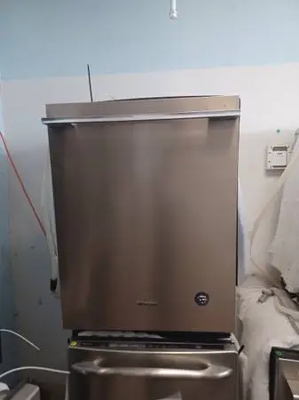 Whirlpool Crome Dishwasher