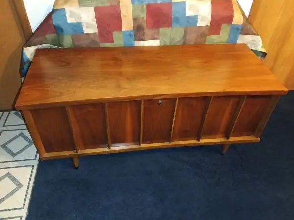 Vintage Lane Cedar Chest