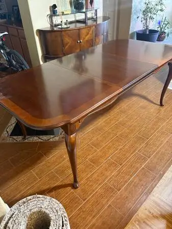 Dining Table Includes Protective Cover