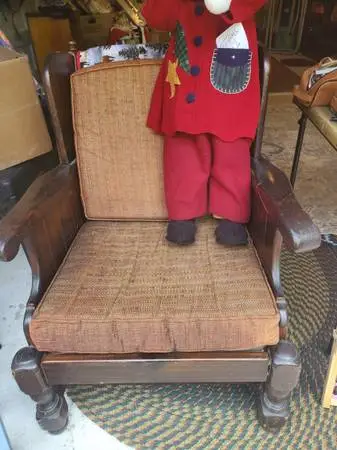 Easy Chair with cushions