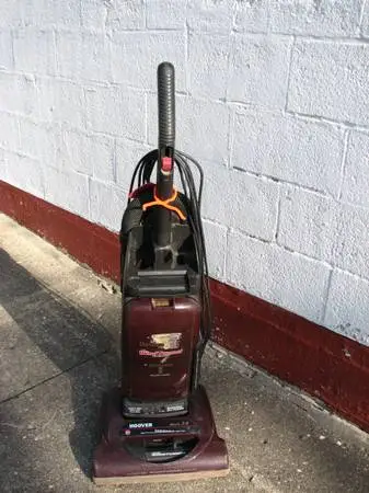 VACUUM....VACUUM CLEANER