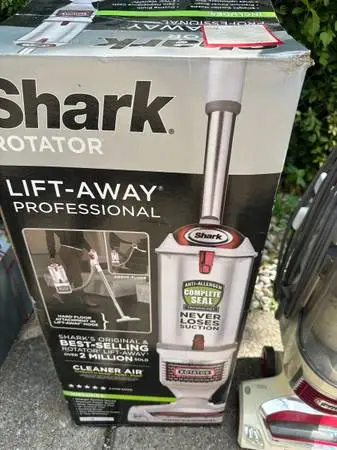 Shark rotator vacuum