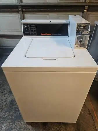 RECONDITIONED SPEED QUEEN COIN-OP WASHER (W/6MO WARRANTY)