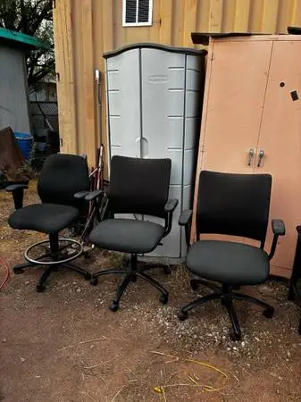 3 VTG adjustable office chairs (2 by The Hon Company) USA