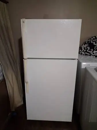 Ge Fridge apartment sized