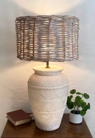 Textured Vintage Table Lamp