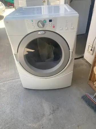 Whirlpool Duet stackable electric clothes dryer