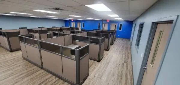 [Pre-owned] 6x6 Modular Cubicles