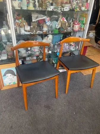 Mid century modern pair of chairs chair solid wood