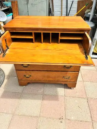 VTG Ethan Allen Baumritter Heirloom drop-front secretary desk