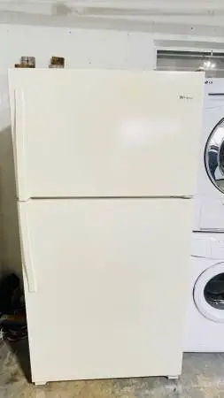 Whirlpool Refrigerator 33Wx29Dx67H