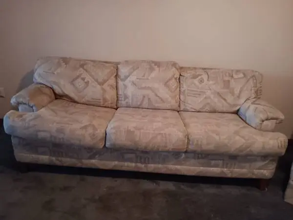 COUCH & CHAIR