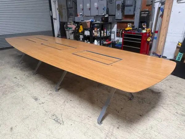 14 Ft Convex Shaped Table W/ (3) Power Modules In Warm Oak Wood