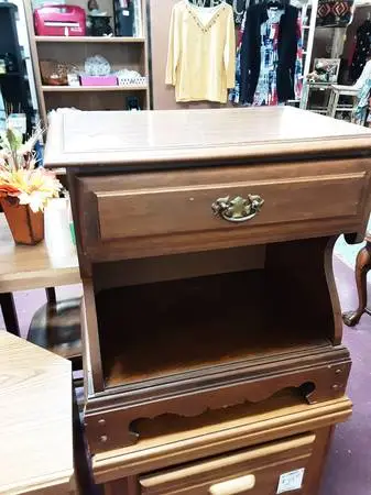 Night Stand  10329