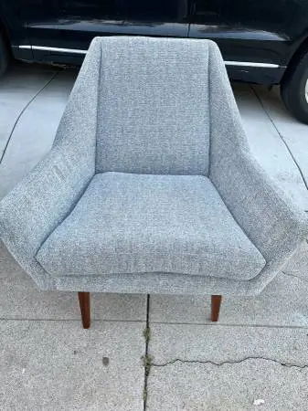 Mid Century Style Accent Chair