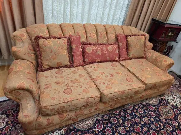 Floral 3-seat Sofa with Decorative Pillows