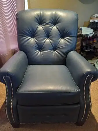 (2) FLEXSTEEL POWER RECLINERS