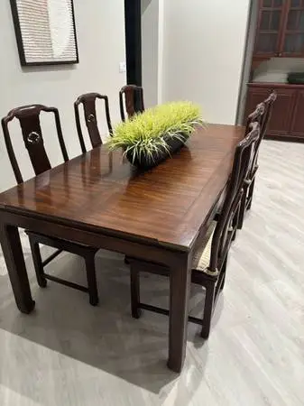 Henredon Dining Room Table and Chairs