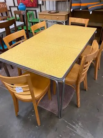 Vintage Yellow Cracked Ice Dining Table