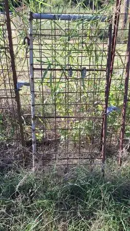 Various gates