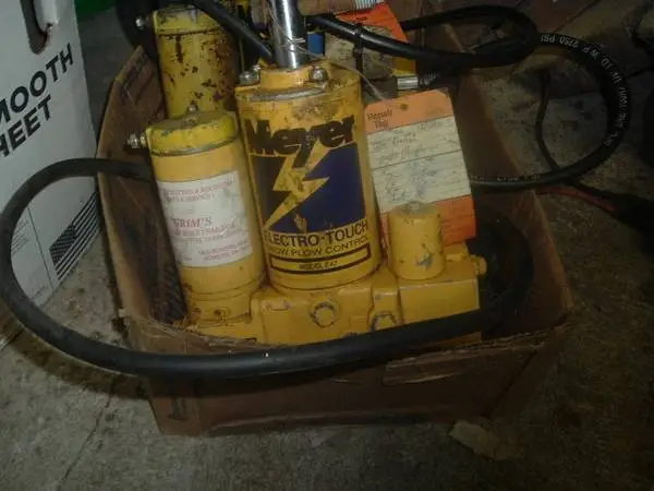 Meyer snow plow pumps (2) E-47