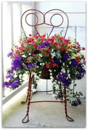 ***CALLS ONLY*** ICE Cream Chairs Planters $20 and up