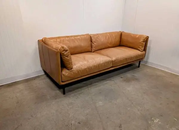 Scammer! - Libby Camel Brown top grain leather - $550 - scammer!