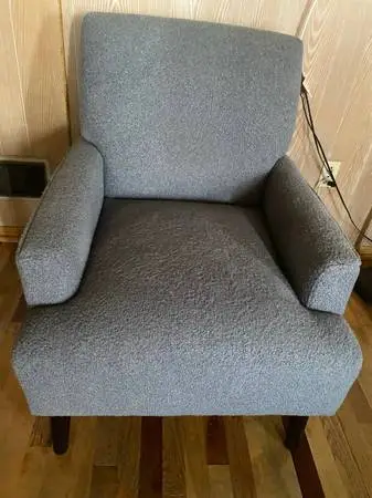 Traditional Accent Chair ~ Gray Fabric Lightweight