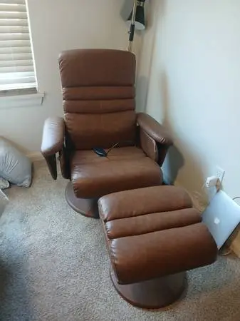 Brown leather chair and ottman / recliner and massaging