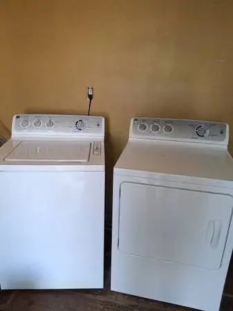 Ge washer and dryer set