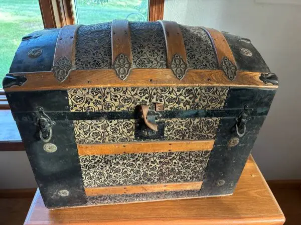Antique Victorian Steamer Trunk