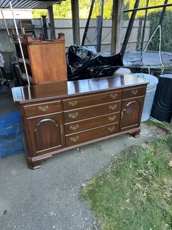 Dresser or sideboard