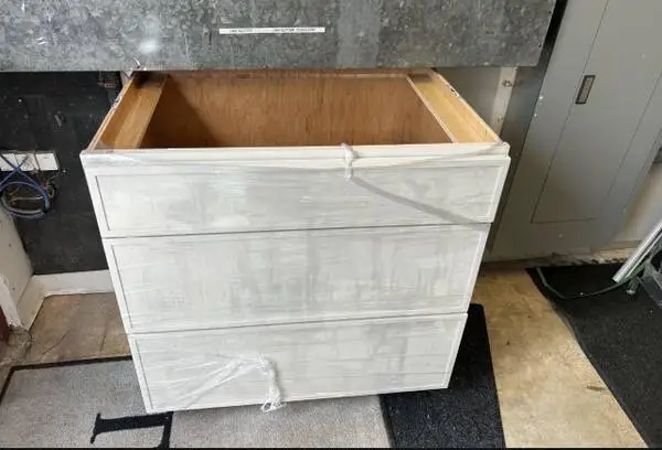 33”w x 21”d x 34 1/2”h vanity 3drawer base cabinet.