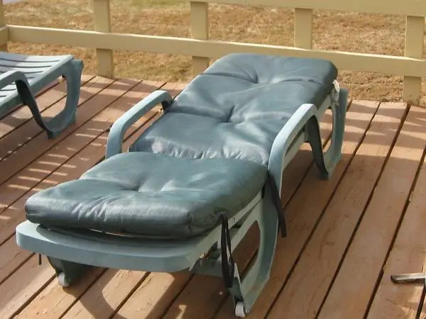 Chaise Lounge